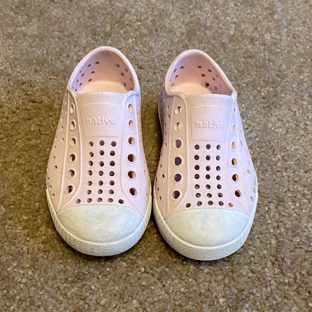 Native Kids Light Pink Water Shoes